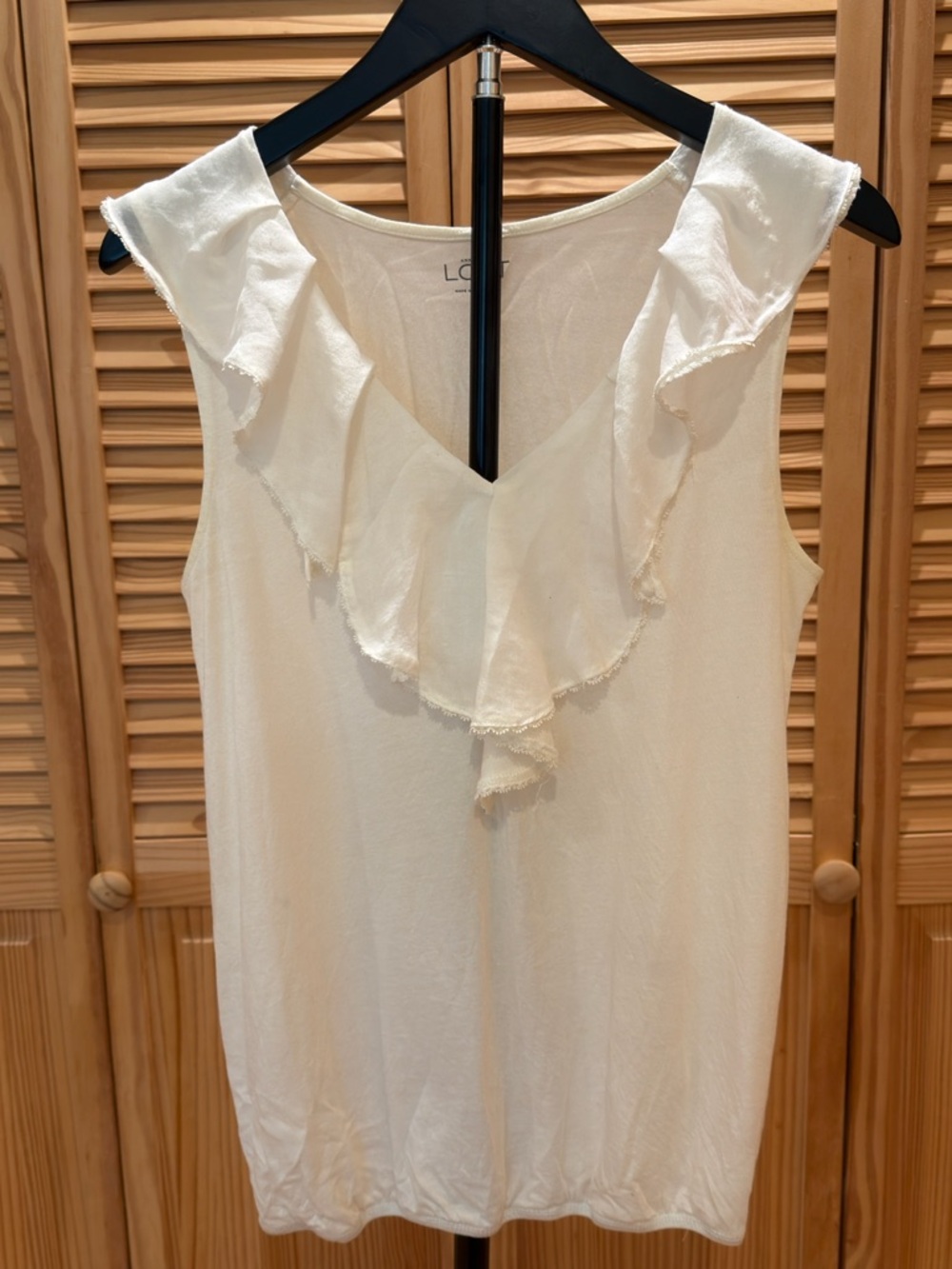 LOFT Cream Ruffle V-Neck Sleeveless Camisole